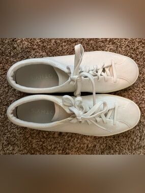 Rothy's White Knit Lace-Up Women's Sneakers